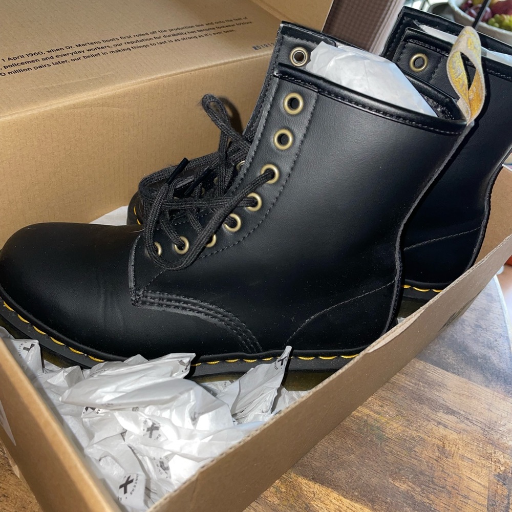 1460 Doc Marten Boots